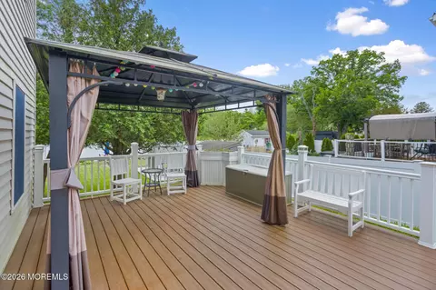 37 Maple Shade Ave E, Hamilton Square, NJ 08690 photo 31