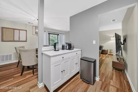 Entry Way - 90 Deptford Ct, Matawan, NJ 07747 photo 2 of 3