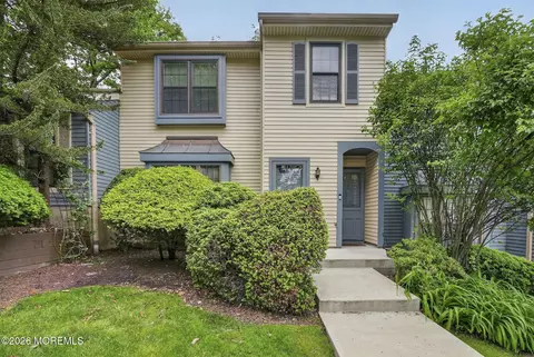 Exterior - 90 Deptford Ct, Matawan, NJ 07747 photo 6 of 7