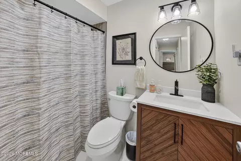 Bath - 90 Deptford Ct, Matawan, NJ 07747 photo 3 of 3