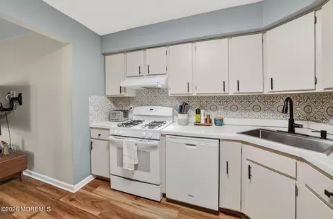 Kitchen - 90 Deptford Ct, Matawan, NJ 07747 photo 1 of 4