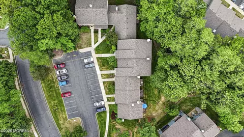 View/Area - 90 Deptford Ct, Matawan, NJ 07747 photo 4 of 5