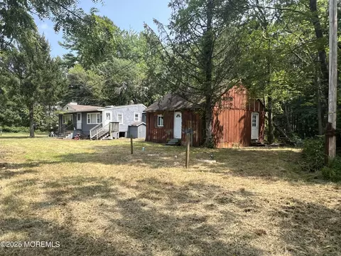 138 Disbrow Hill Rd, Millstone, NJ 08535