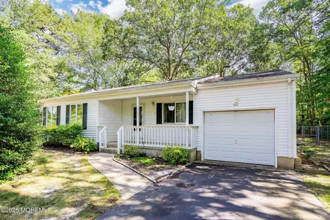 501 First St, Manchester, NJ 08759