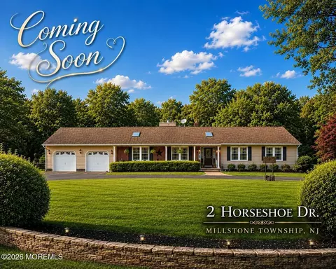 2 Horseshoe Dr, Millstone, NJ 08535
