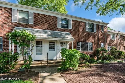 168 Manor Dr #1606, Red Bank, NJ 07701