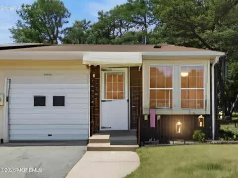 48 Milford Ave # B, Whiting, NJ 08759