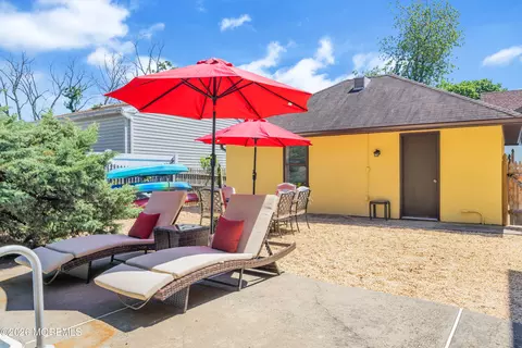 127 Sagamore Ave, Oceanport, NJ 07757