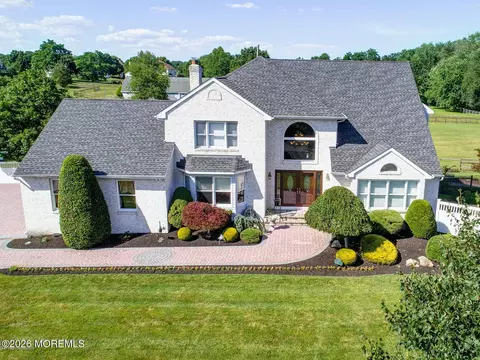 30 Tobi Ct, Freehold, NJ 07728