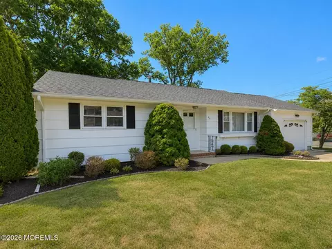 500 Surf Ave, Beachwood, NJ 08722
