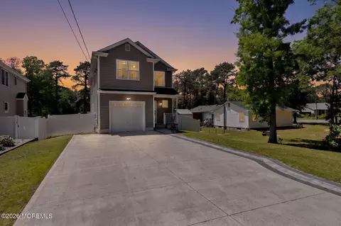 406 Nixon Ave, Bayville, NJ 08721