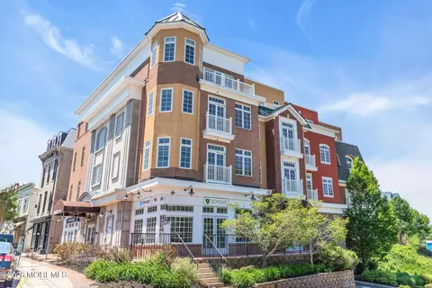 11 Wharf Ave #3, Red Bank, NJ 07701