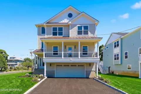56 W Washington Ave, Atlantic Highlands, NJ 07716
