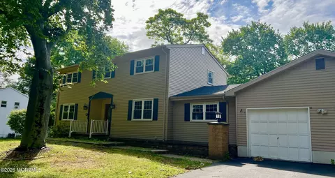 1040 Hillside Dr, North Brunswick, NJ 08902