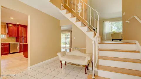 Entry Way - 1 Rustic Ln, Matawan, NJ 07747 photo 5 of 9