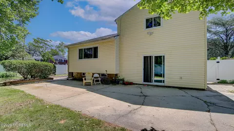 Exterior - 1 Rustic Ln, Matawan, NJ 07747 photo 4 of 6