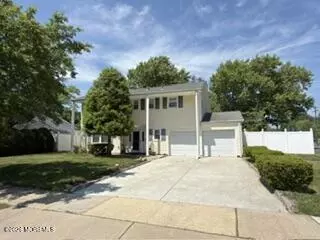 1 Rustic Ln, Matawan, NJ 07747