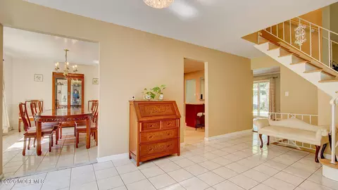 Entry Way - 1 Rustic Ln, Matawan, NJ 07747 photo 6 of 9