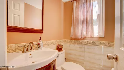 Bath - 1 Rustic Ln, Matawan, NJ 07747 photo 1 of 4