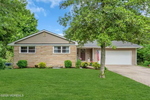 1600 Parkview Blvd, Toms River, NJ 08755