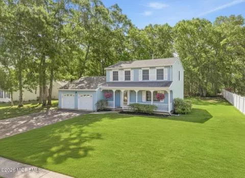 79 Maxim Dr, Forked River, NJ 08731