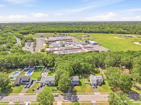 View/Area - 79 Maxim Dr, Forked River, NJ 08731 photo 4 of 7