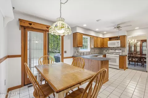 Kitchen - 79 Maxim Dr, Forked River, NJ 08731 photo 3 of 3