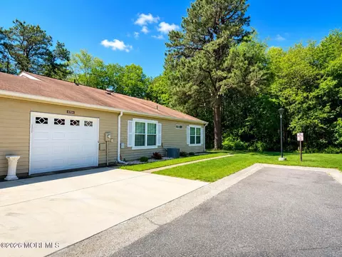 470 Chelsea Ct # A, Manchester, NJ 08759