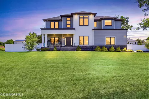 1655 Feldmus Ln, Toms River, NJ 08755