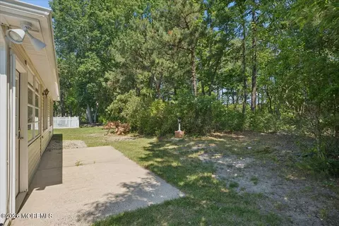 Exterior - 2 Thames Pl, Brick, NJ 08723 photo 2 of 3