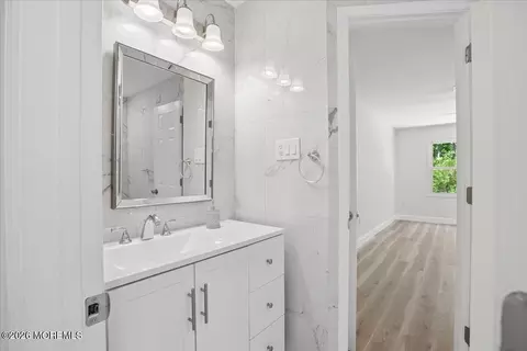 Bath - 2 Thames Pl, Brick, NJ 08723 photo 2 of 4