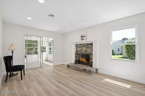 Living - 2 Thames Pl, Brick, NJ 08723 photo 3 of 3