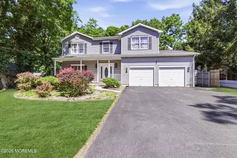 2433 Huckleberry Rd, Manchester, NJ 08759