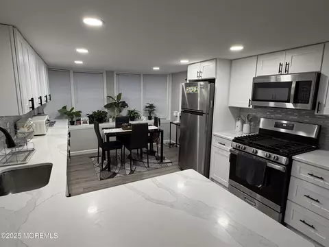 Kitchen - 9 Alissa Ter, Jackson, NJ 08527 photo 3 of 3