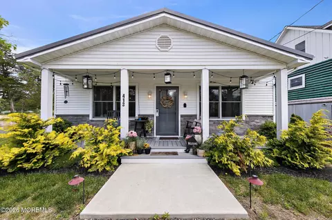 413 S Green St, Tuckerton, NJ 08087