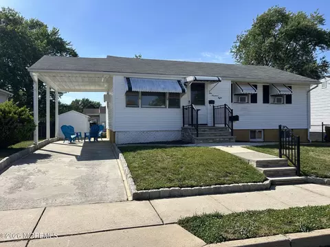 108 Newark Ave, Union Beach, NJ 07735