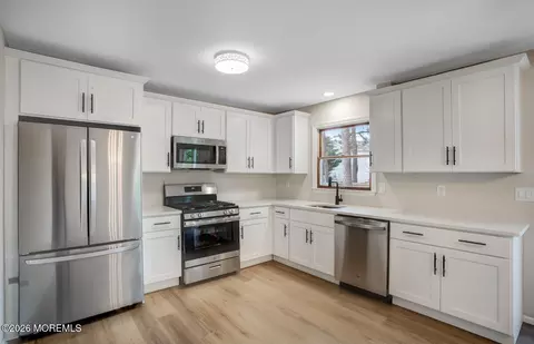Kitchen - 615 Beach Blvd, Forked River, NJ 08731 photo 3 of 3