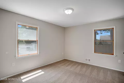 Bedroom - 615 Beach Blvd, Forked River, NJ 08731 photo 7 of 9