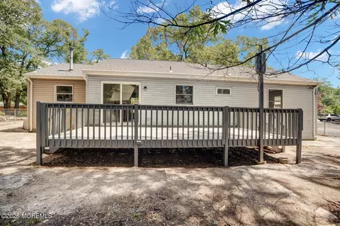 Exterior - 615 Beach Blvd, Forked River, NJ 08731 photo 1 of 5