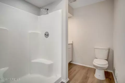 Bath - 615 Beach Blvd, Forked River, NJ 08731 photo 3 of 4