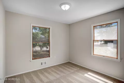 Bedroom - 615 Beach Blvd, Forked River, NJ 08731 photo 4 of 9