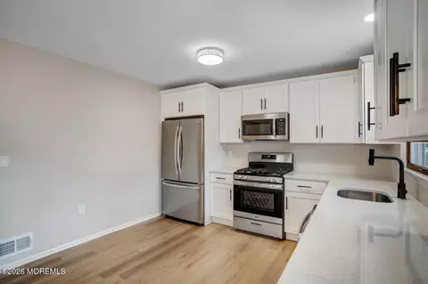Kitchen - 615 Beach Blvd, Forked River, NJ 08731 photo 2 of 3