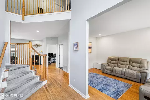 Entry Way - 2 Namsan Dr, Monroe, NJ 08831 photo 2 of 4