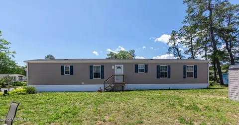 12 Rabbit Ct, Whiting, NJ 08759