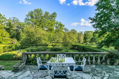 Exterior - 83 Ridge Rd, Rumson, NJ 07760 photo 5 of 13