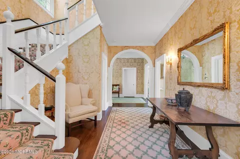 Entry Way - 83 Ridge Rd, Rumson, NJ 07760 photo 5 of 7
