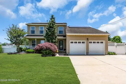 253 Lake Shore Dr, Brick, NJ 08723