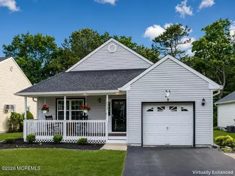 2349 Mount Hood Ln, Toms River, NJ 08753