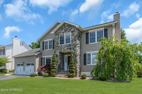 30 Deborah Ln, Howell, NJ 07731