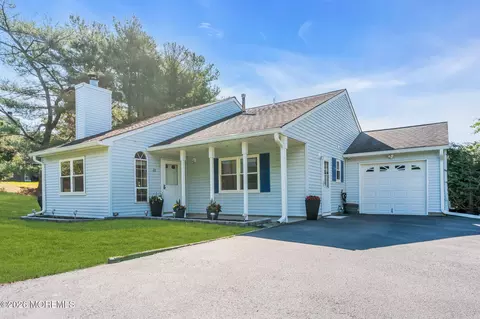 22 Cranberry Dr, Tinton Falls, NJ 07753